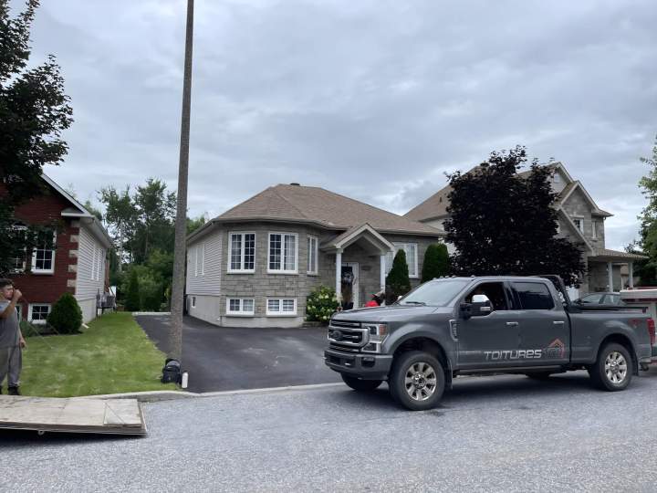 maison bardeaux gris toitures intervention Outaouais
